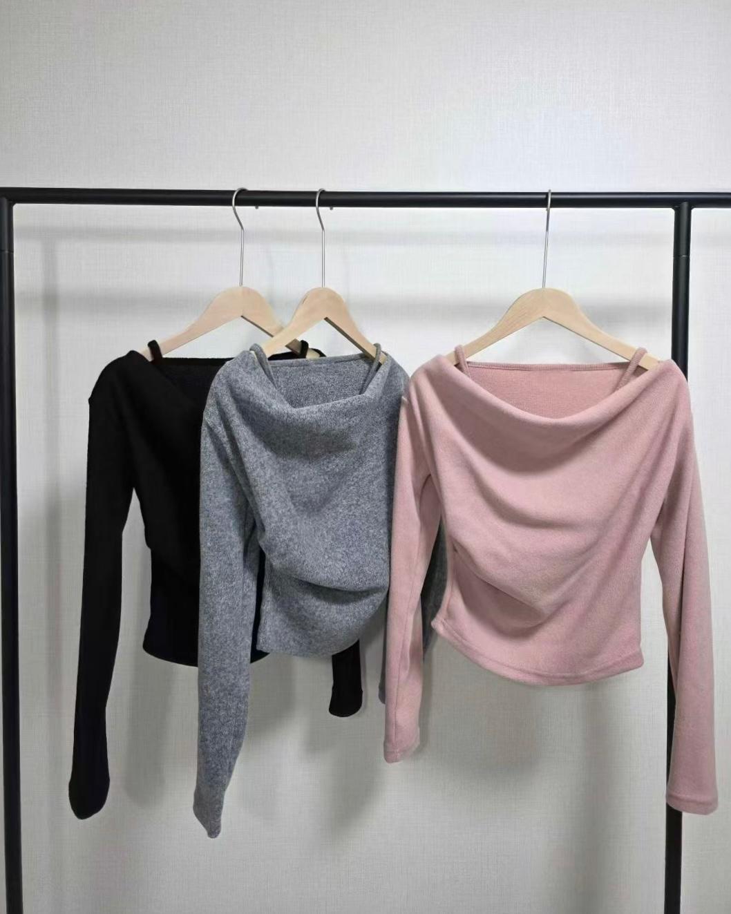 HE001【1月新品】露肩溫柔風百搭上衣