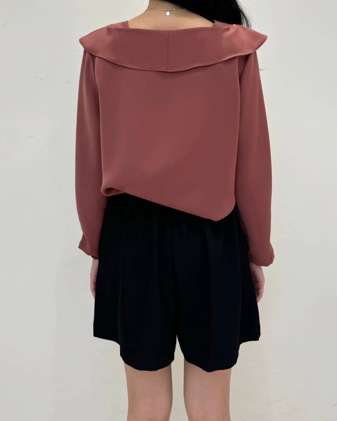 ST006【1月新品】荷葉邊領帶上衣