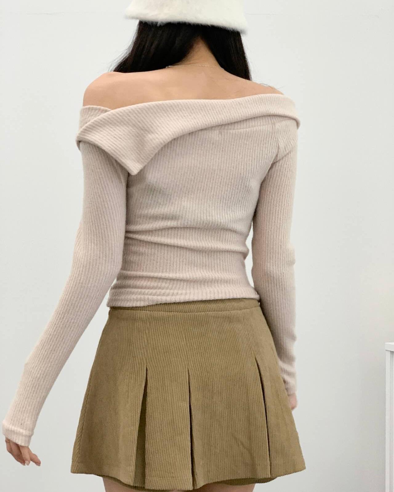 TB001《現貨新款》顯瘦斜肩上衣