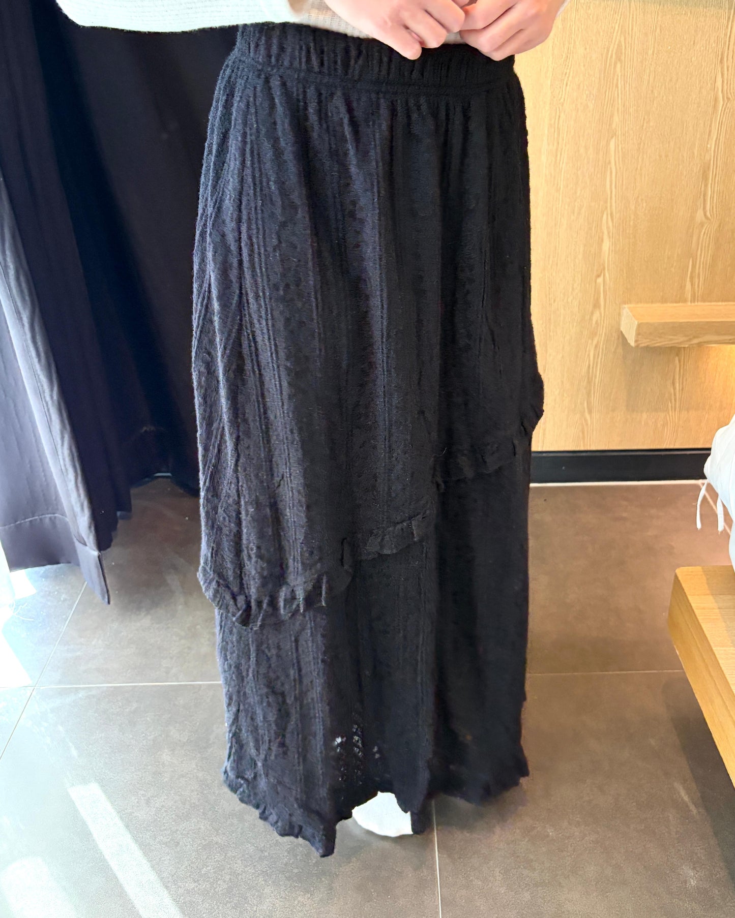 CO001《現貨新款》Lace花紋斜花邊長裙