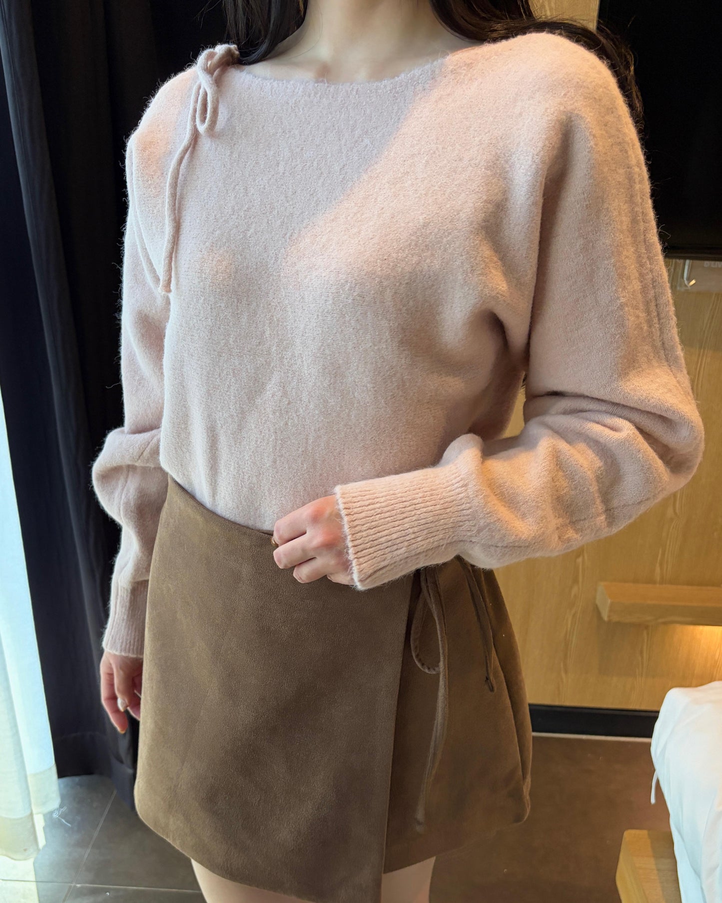 CO002【熱賣商品】單邊綁繩蝴蝶結甜美風格上衣