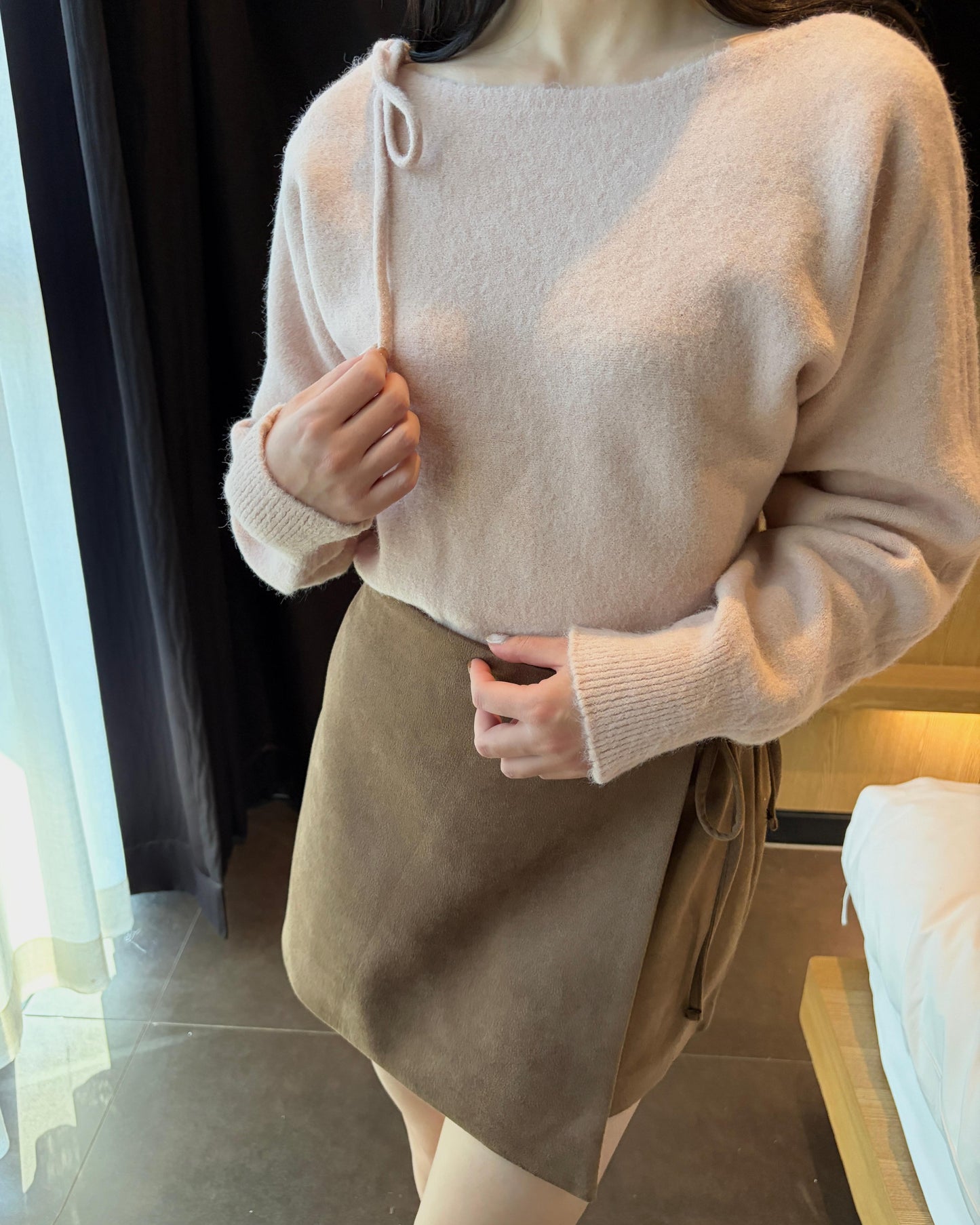 CO002【熱賣商品】單邊綁繩蝴蝶結甜美風格上衣