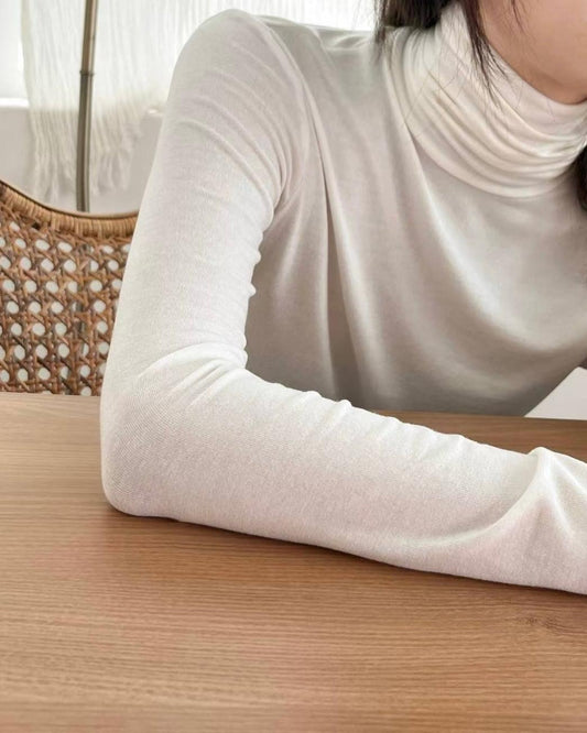 MO002 百搭內搭高領長袖上衣