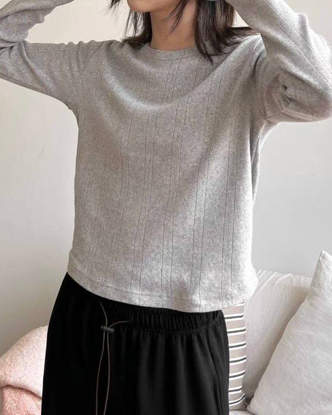 MO003《Nov訂購優惠》小通花百搭上衣