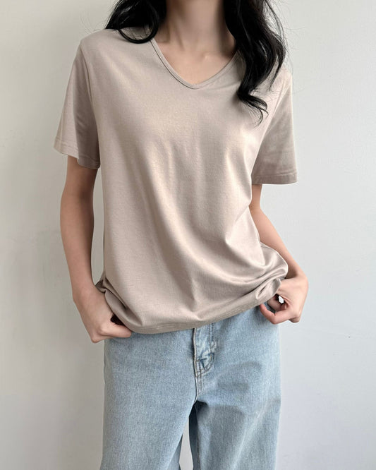 MO008【4月新品】高級莫代爾質料V領T恤