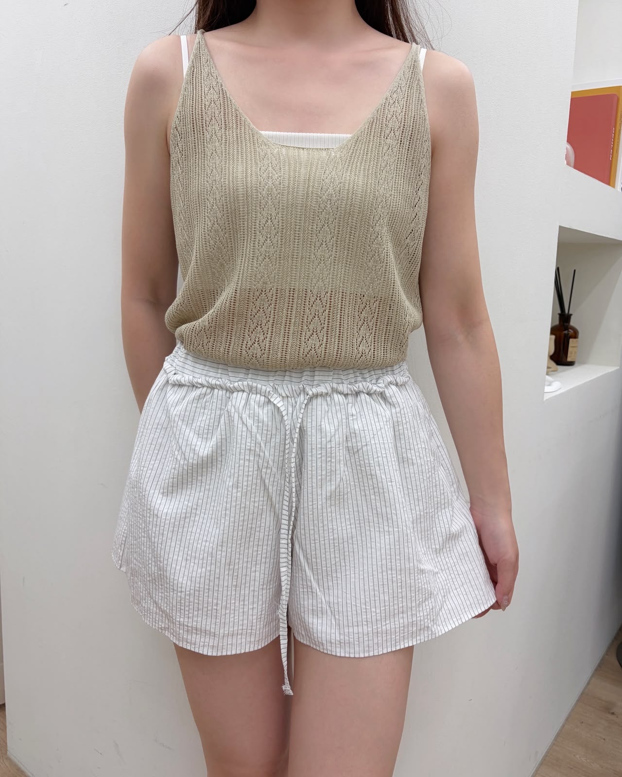 MT002【7月新品】通花紋幼肩帶背心上衣