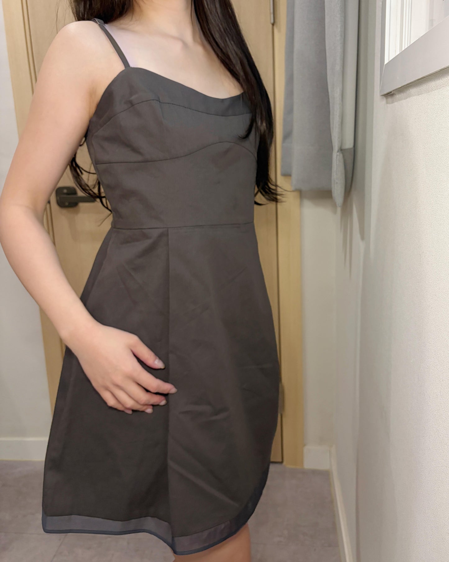 ON001【現貨新款】百搭網紗邊下擺吊帶連身短裙