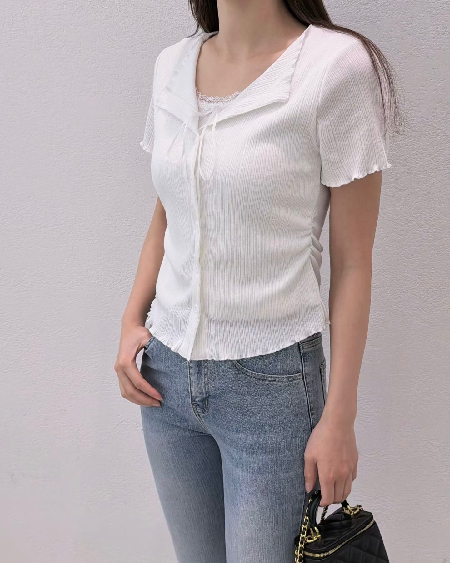 SH001【4月新品】假兩件溫柔感花花邊直紋上衣