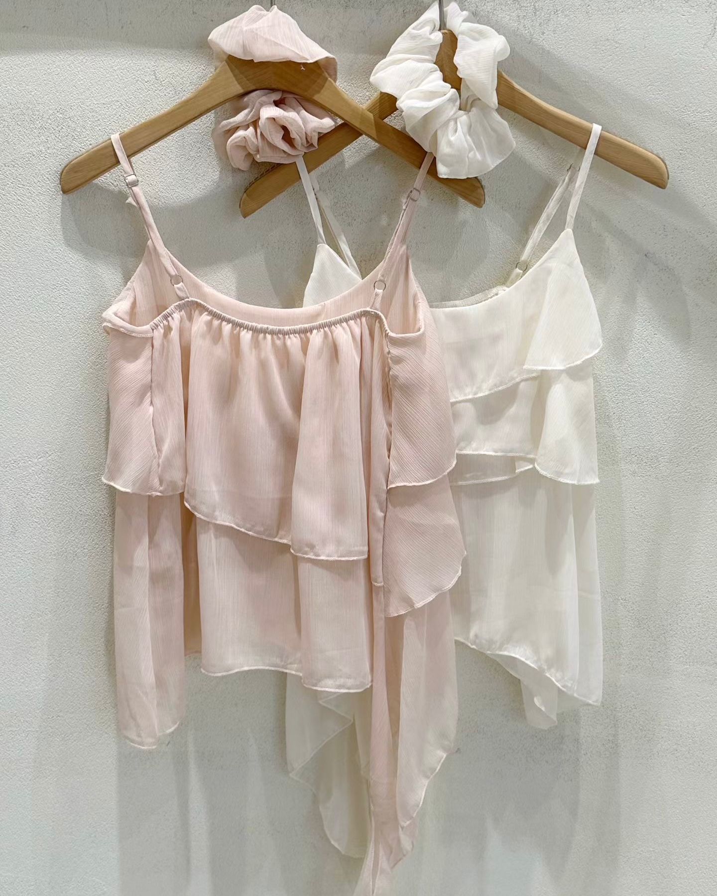 SH006【6月新品】甜美層次感長版吊帶上衣