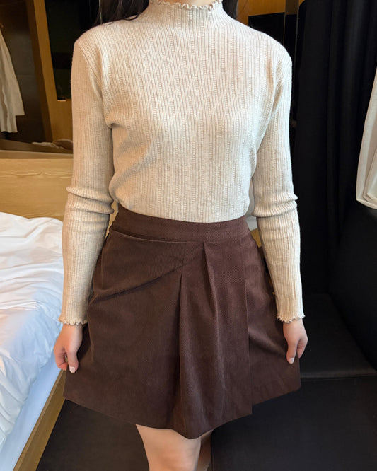 ST001《現貨新款》小花邊高領直紋百搭上衣