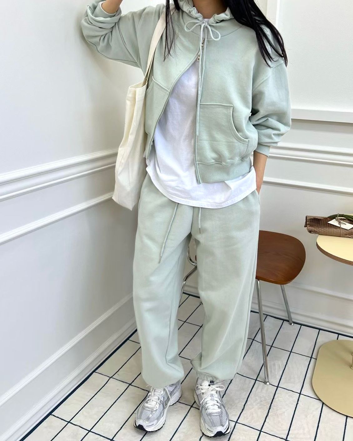TE001【3月新品】運動風連帽套裝