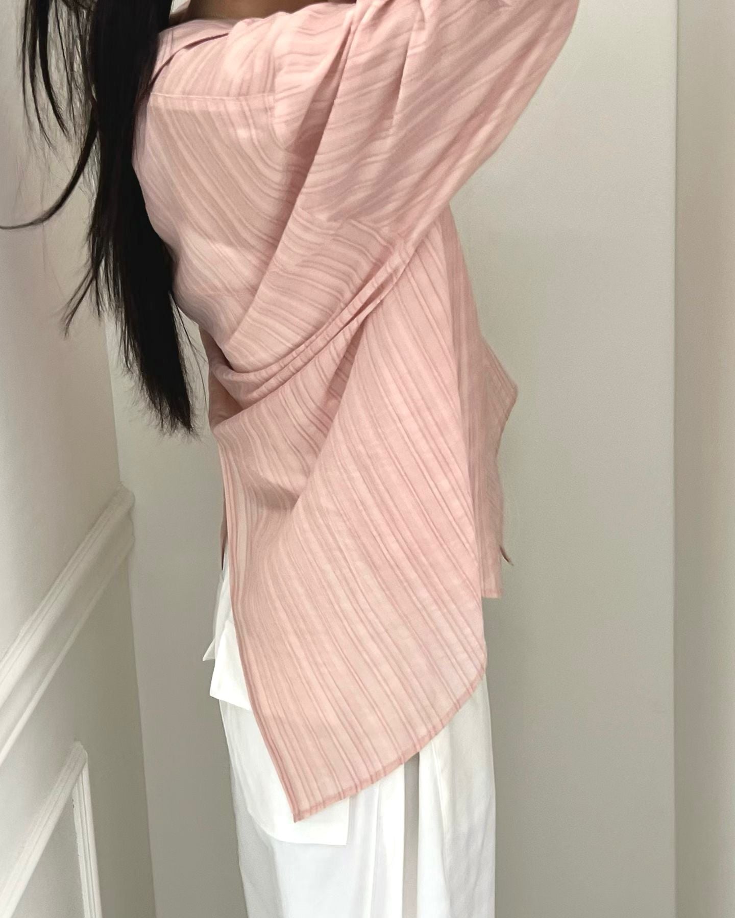 TE005【5月新品】高級感透膚直紋恤衫